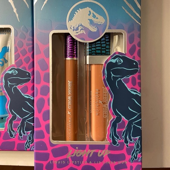 Profusion Cosmetics Jurassic World - Picture 3 of 6